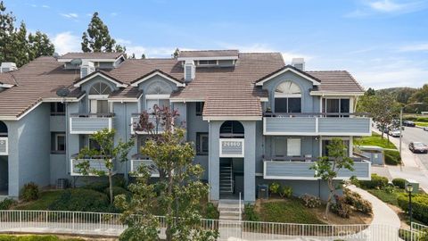 Photo of 26860 Claudette Street #153, Canyon Country, CA 91351 (MLS # SR26050639)