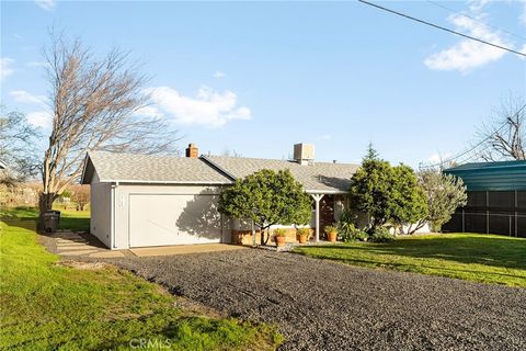 Photo of 2104 16th Street, Oroville, CA 95965 (MLS # SN26045906)