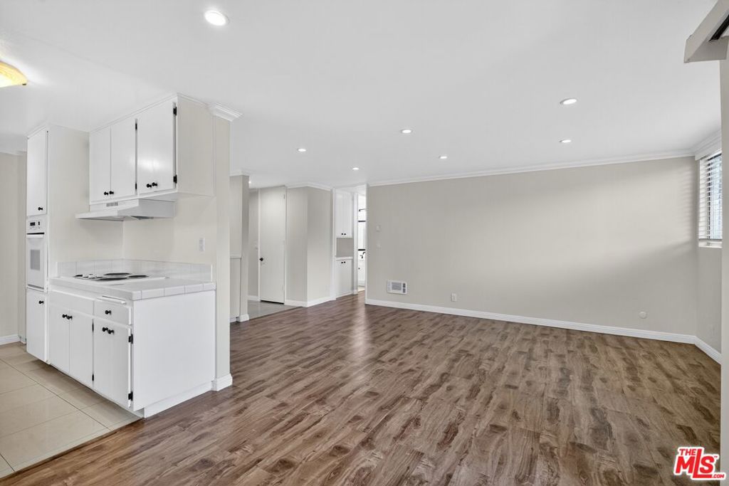 5900 Canterbury Drive B217