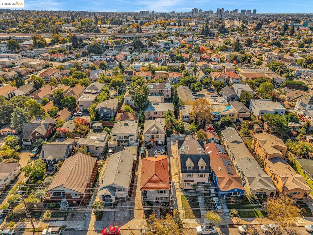 NORTH OAKLAND - Residential Income