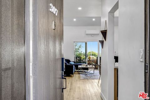 Photo of 26251 Vermont Avenue #307, Harbor City, CA 90710 (MLS # 26734415)