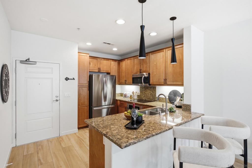 3887 Pell Pl 325