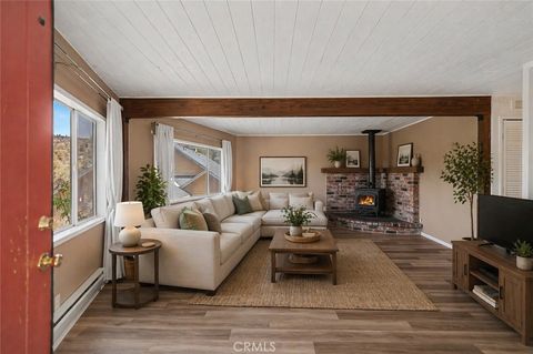 Photo of 2028 Linden Drive, Pine Mountain Club, CA 93222 (MLS # SR26086804)