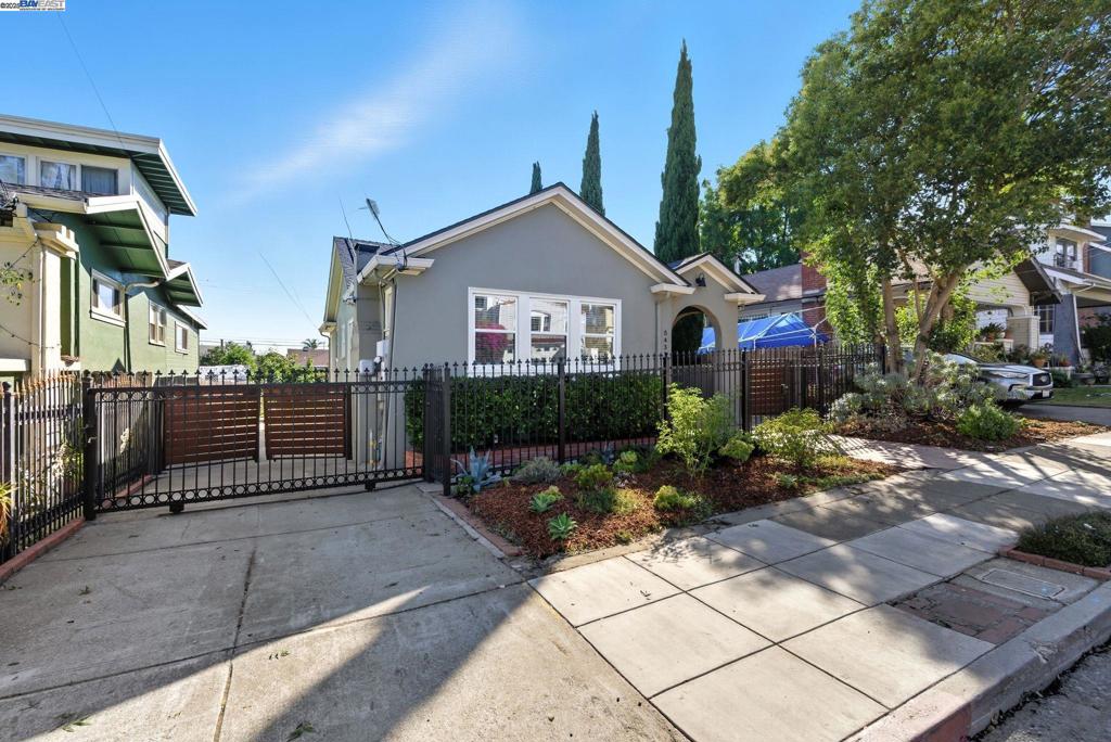 MAXWELL PARK - Residential