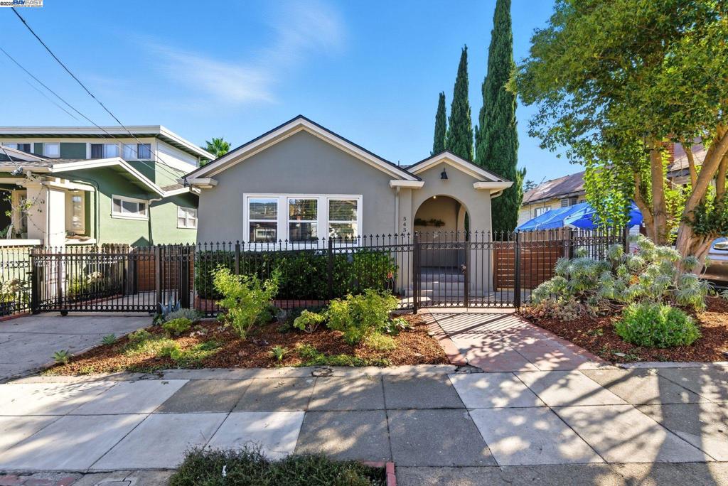 MAXWELL PARK - Residential