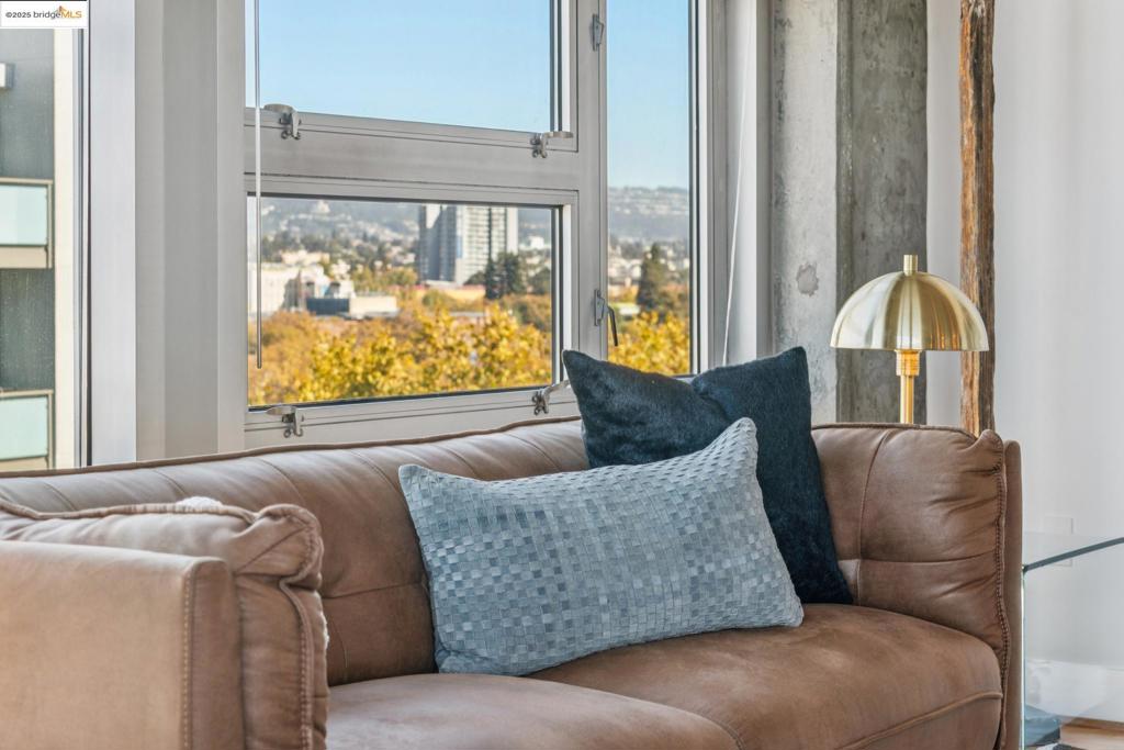 JACK LONDON - Residential
