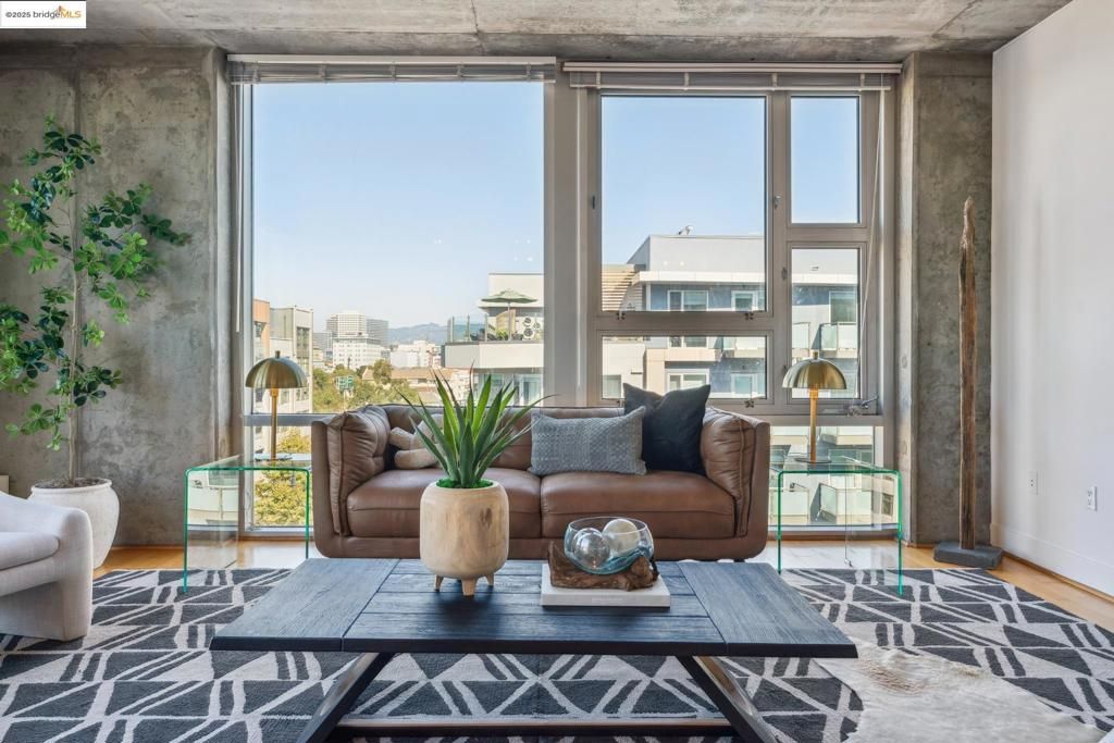 Photo of 311 Oak St. St #801, Oakland, CA 94607 (MLS # 41115520)