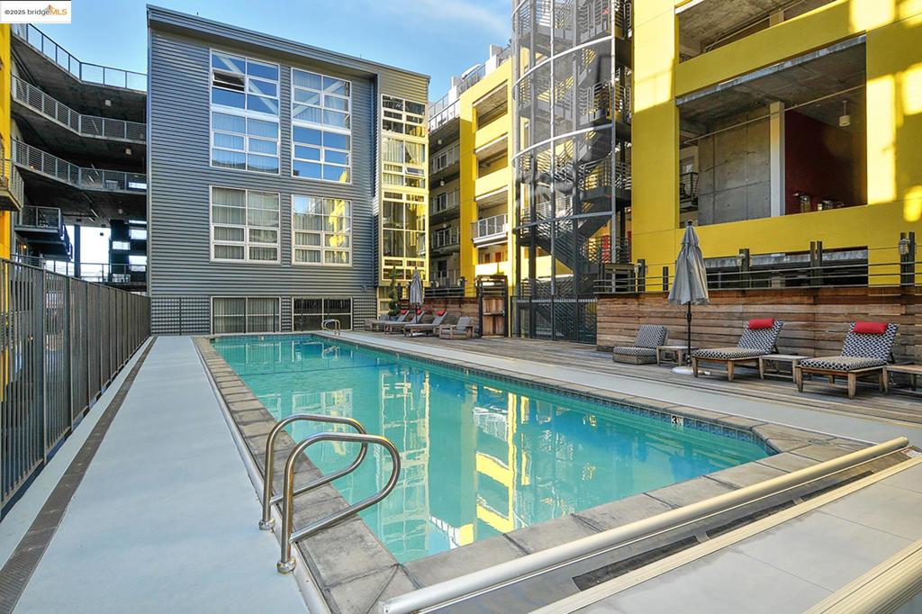 JACK LONDON - Residential