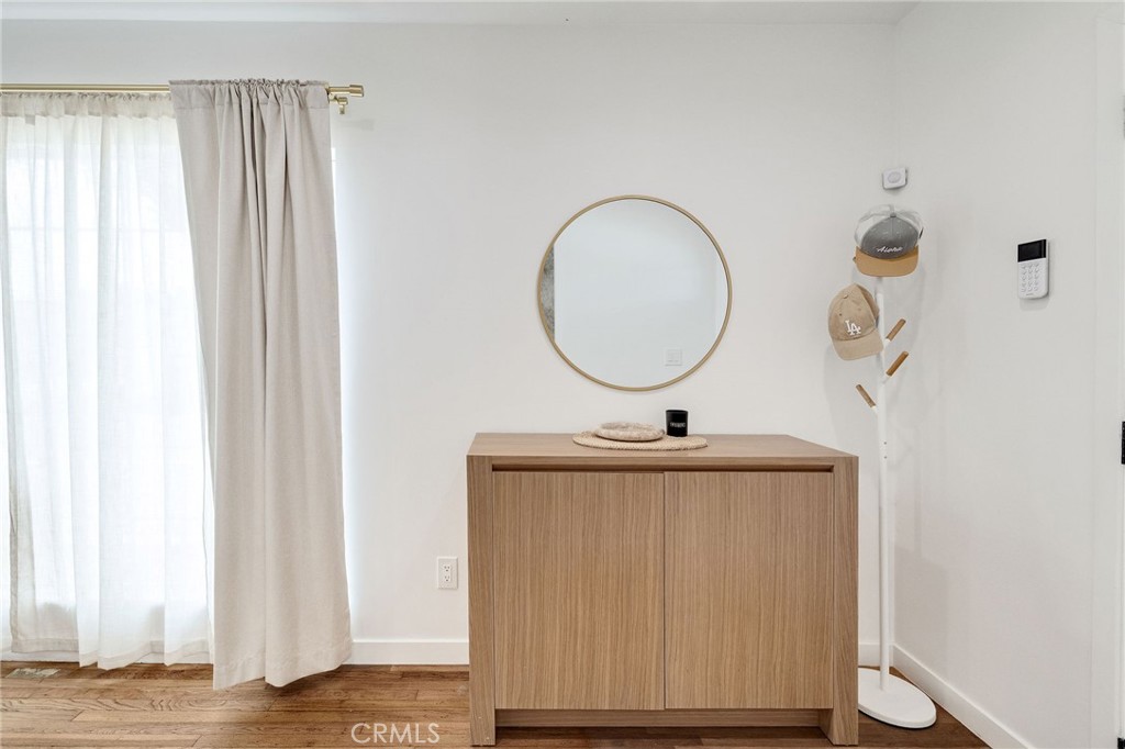 2202 W 170th