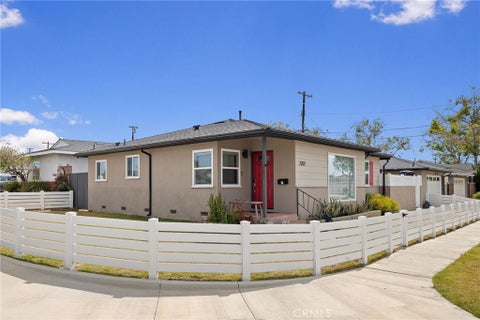 Photo of 2202 W 170th ST, Torrance, CA 90504 (MLS # SB26115261)