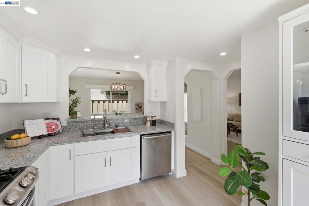 1245 Marina Circle