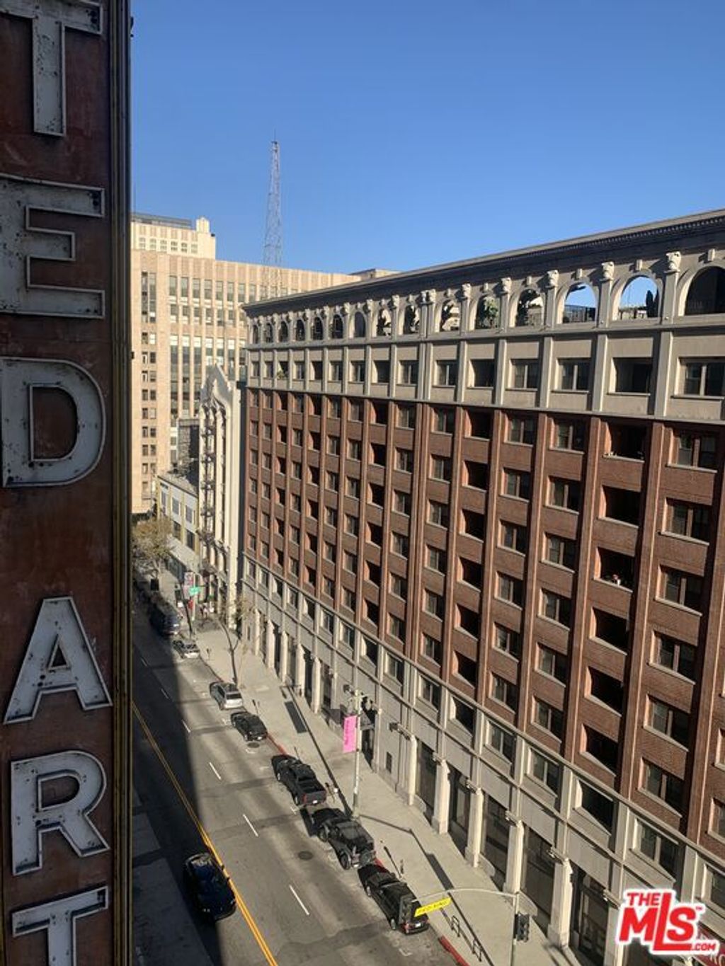 Photo of 939 S Broadway #802, Los Angeles, CA 90015 (MLS # 25611437)