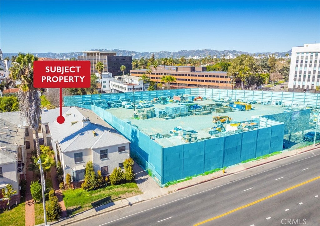 701 Crenshaw