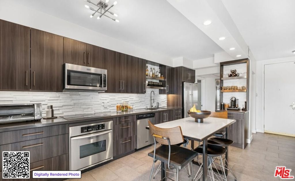1131 Alta Loma Road 207
