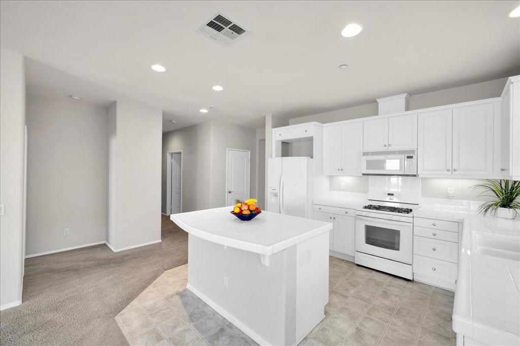 Four Seasons - Residential