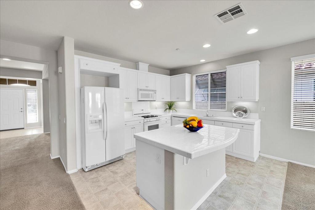 Four Seasons - Residential