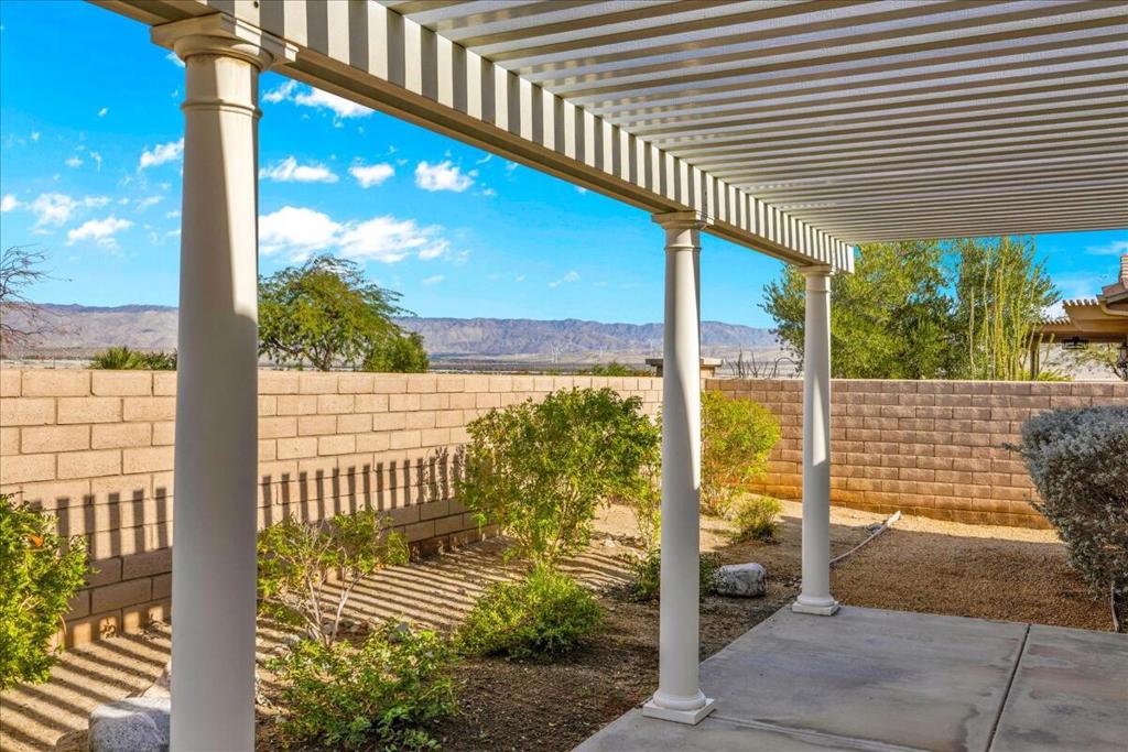 Four Seasons - Residential