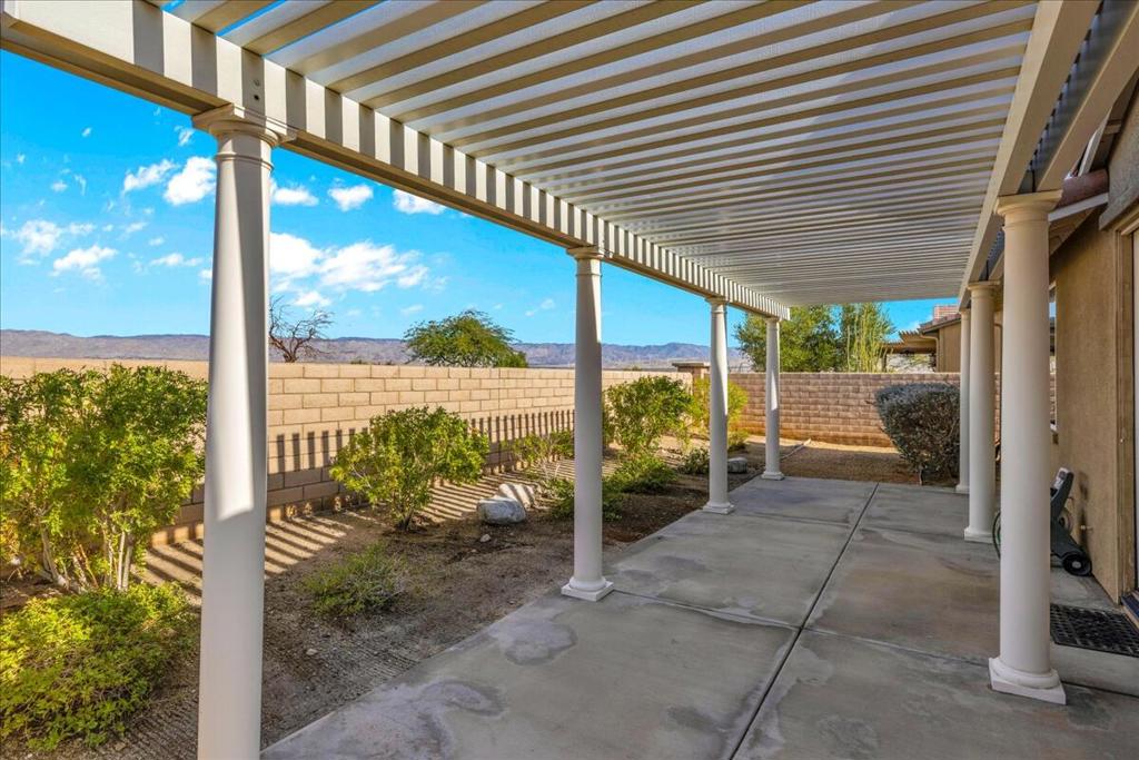 Four Seasons - Residential