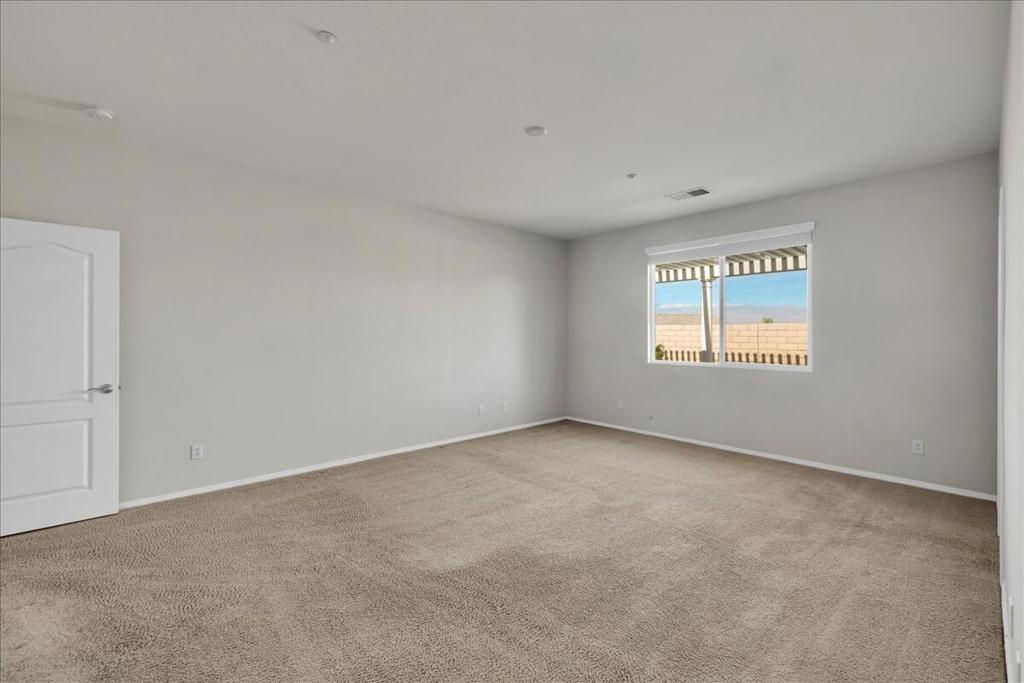 Four Seasons - Residential