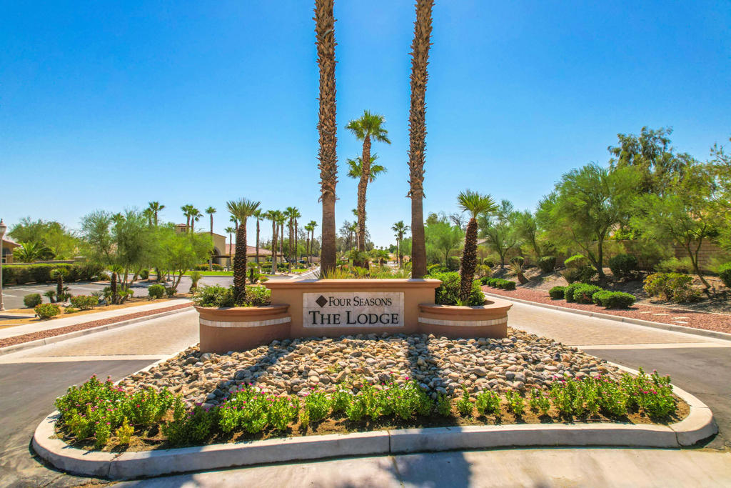 Four Seasons - Residential