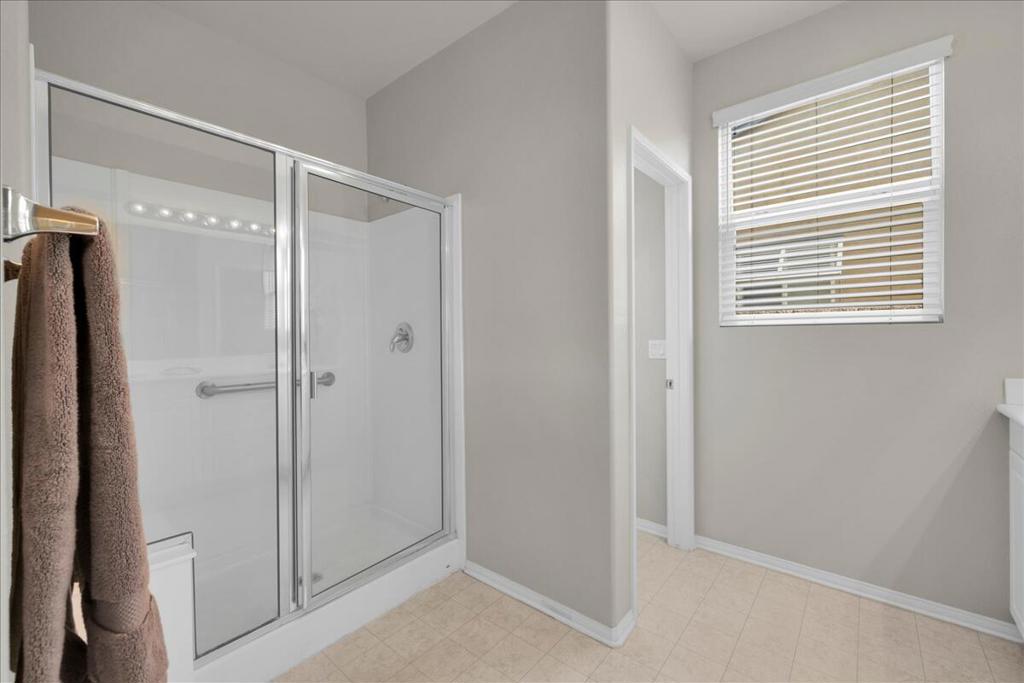 Four Seasons - Residential