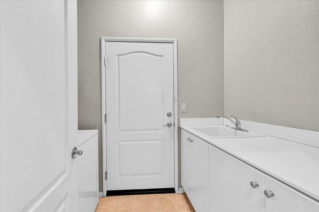 Four Seasons - Residential