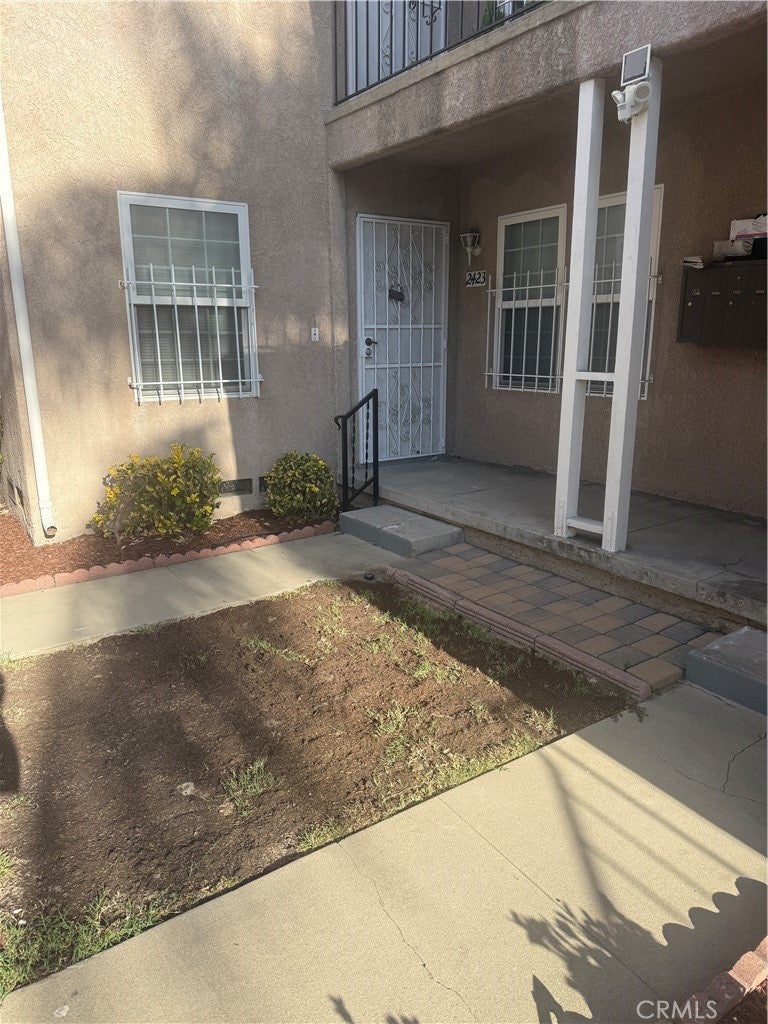 2421 Magnolia