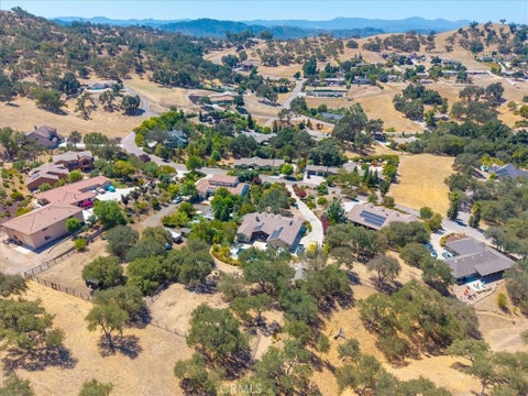 Tiny photo for 9960 Sunfish CIR, Paso Robles, CA 93446 (MLS # NS26187692)