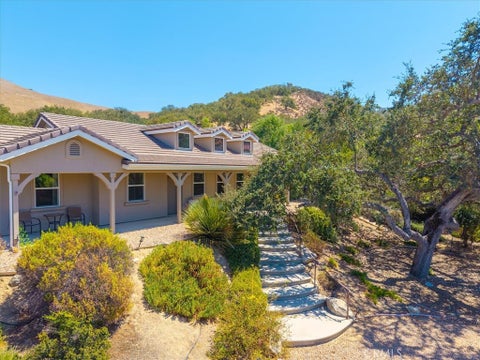 Tiny photo for 9960 Sunfish CIR, Paso Robles, CA 93446 (MLS # NS26187692)