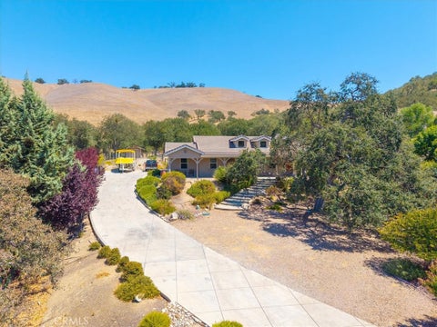 Tiny photo for 9960 Sunfish CIR, Paso Robles, CA 93446 (MLS # NS26187692)