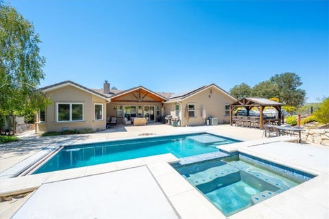 Tiny photo for 9960 Sunfish CIR, Paso Robles, CA 93446 (MLS # NS26187692)