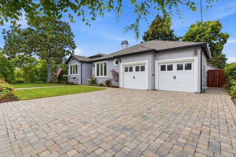 Photo of 142 30th Avenue, San Mateo, CA 94403 (MLS # ML82043406)