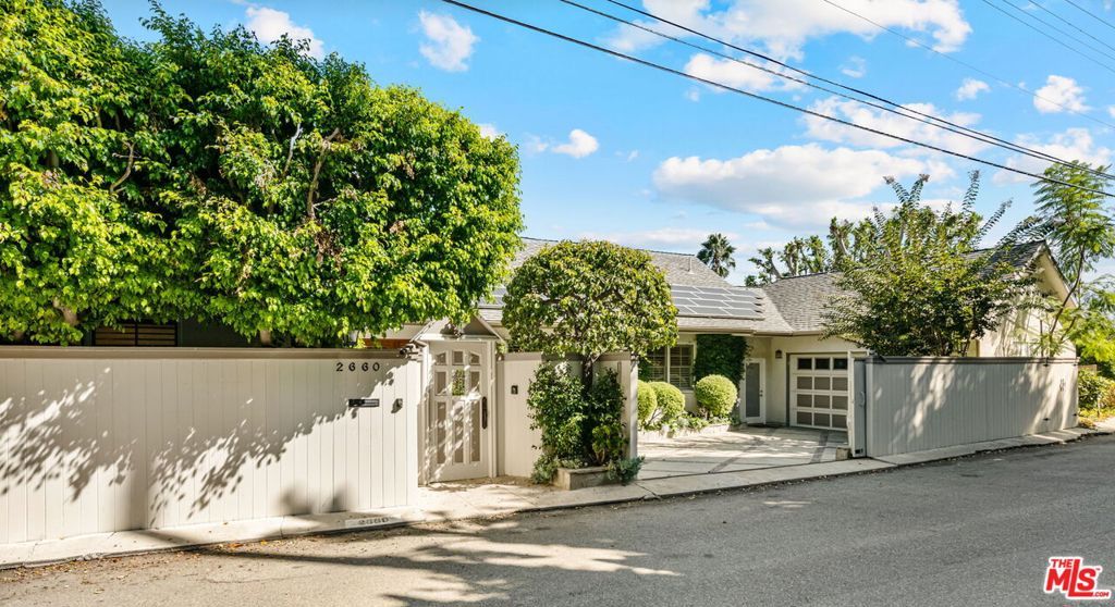 Photo of 2660 Carman Crest Drive, Los Angeles, CA 90068 (MLS # 25603563)