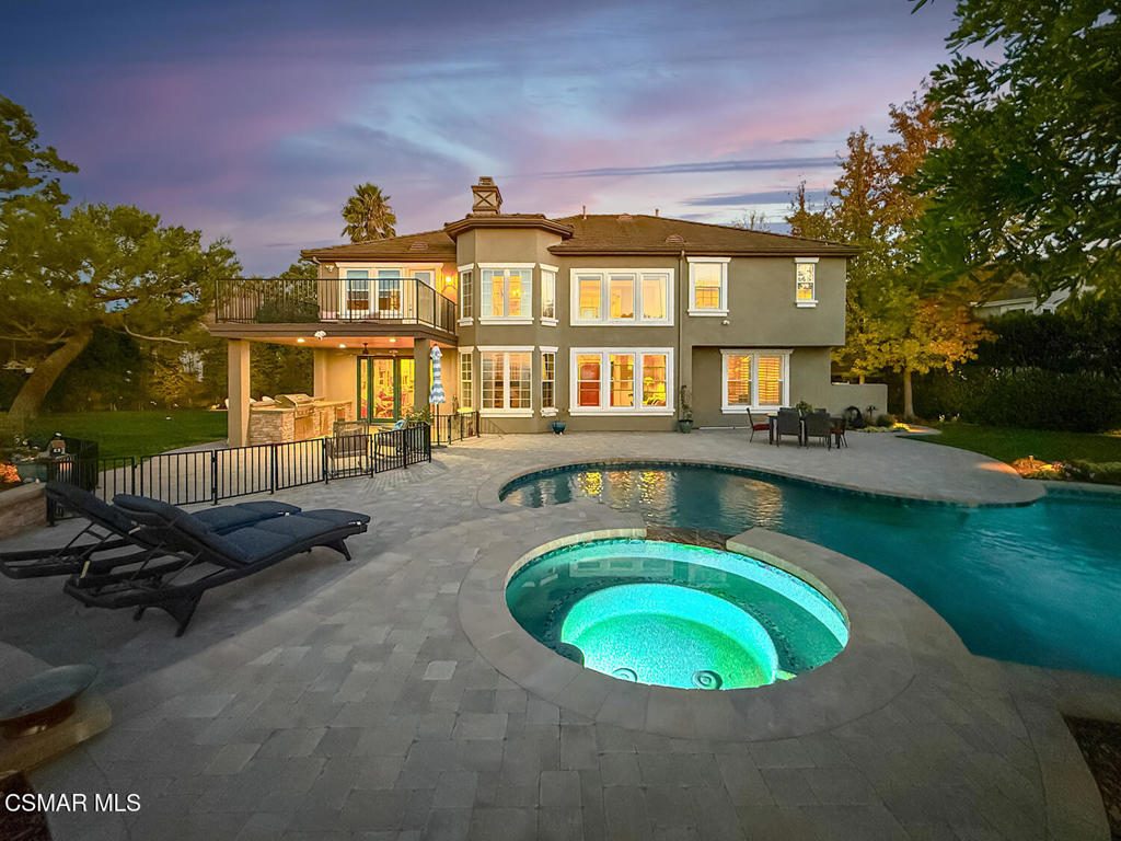 Properties 4 95 Oak View Court