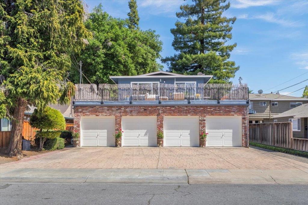 933 Florence Lane