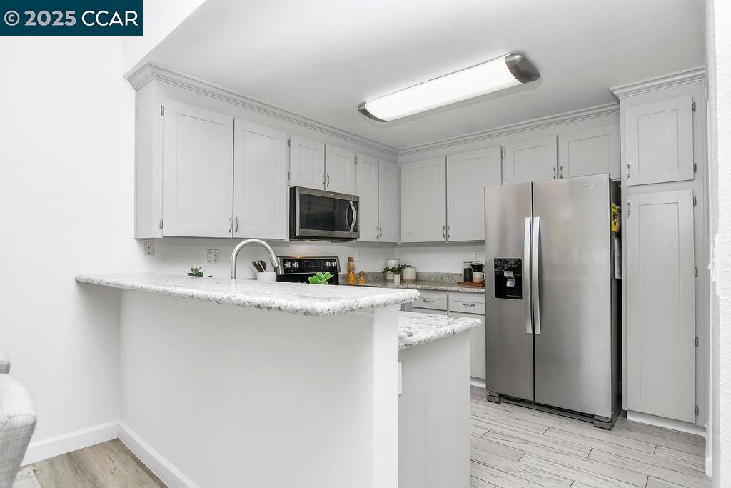 SUNRISE RIDGE - Residential