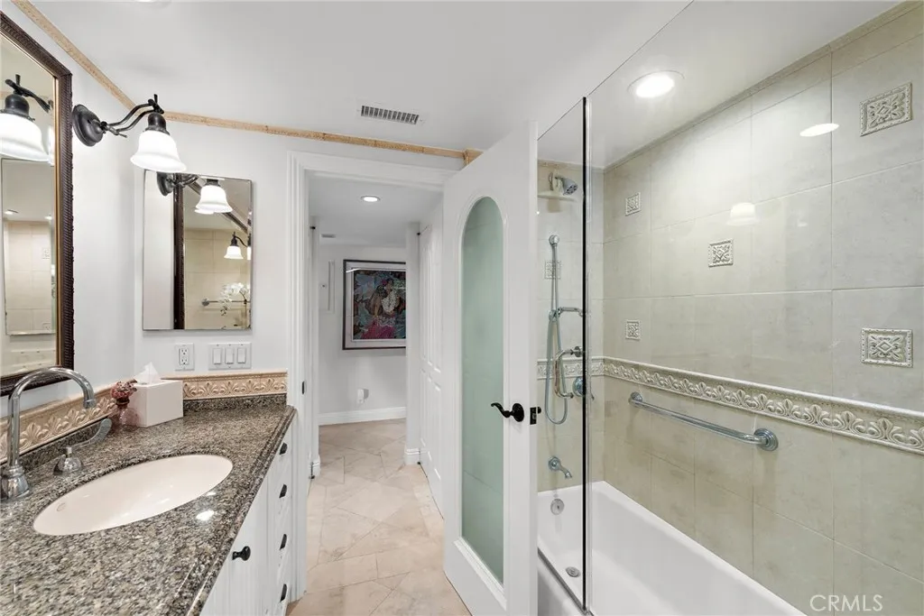 Laguna Beach, California 92651, United States, 3 Bedrooms Bedrooms, ,2 BathroomsBathrooms,Residential,Active,240163