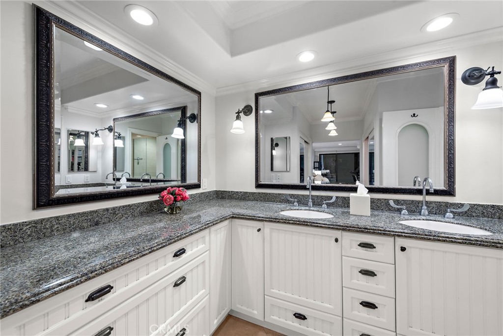 Laguna Royale (LAR) - Residential