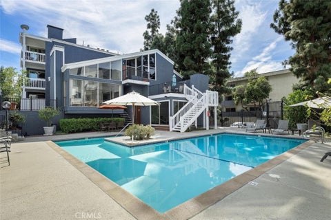Photo of 17711 Margate Street #316, Encino, CA 91316 (MLS # SR26219051)