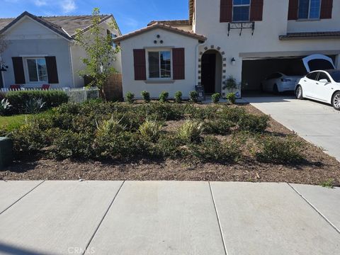 Photo of 29285 Caravel Dr, Menifee, CA 92585 (MLS # SW26086439)