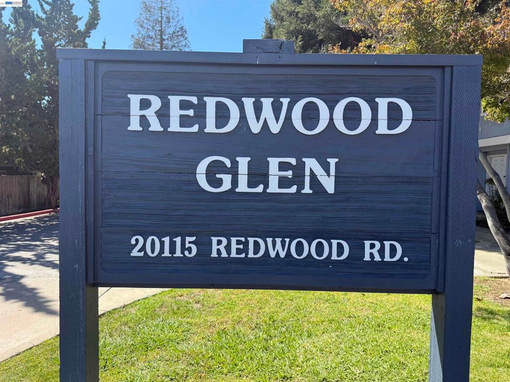 20115 Redwood Rd RD