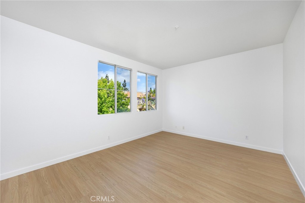 448 N Londonderry Lane D