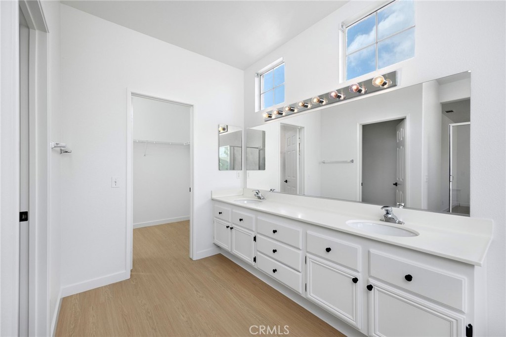 448 N Londonderry Lane D