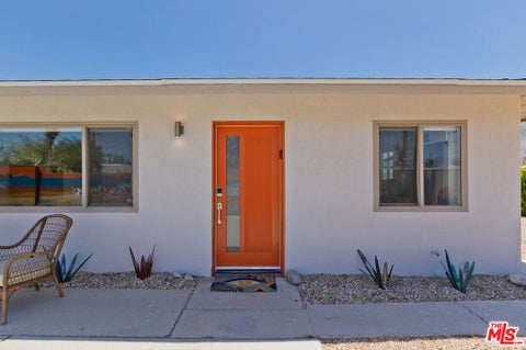 Photo of 375 W Sunview Avenue, Palm Springs, CA 92262 (MLS # 26873421)