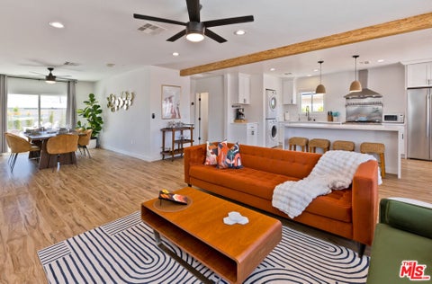 Photo of 375 W Sunview Avenue, Palm Springs, CA 92262 (MLS # 26873421)