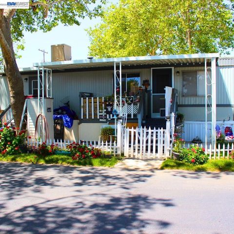 Photo of 621 E Lockeford St. #30 St, Lodi, CA 95240 (MLS # 41132689)