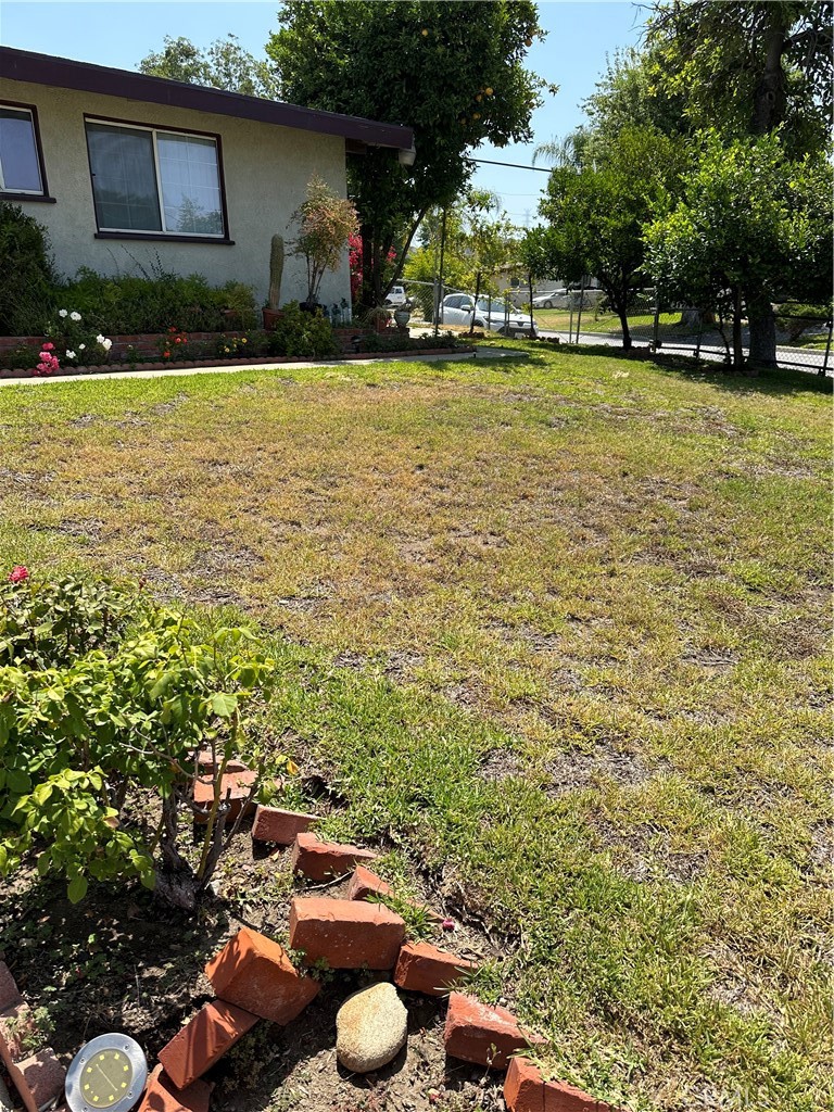 816 Delay Avenue