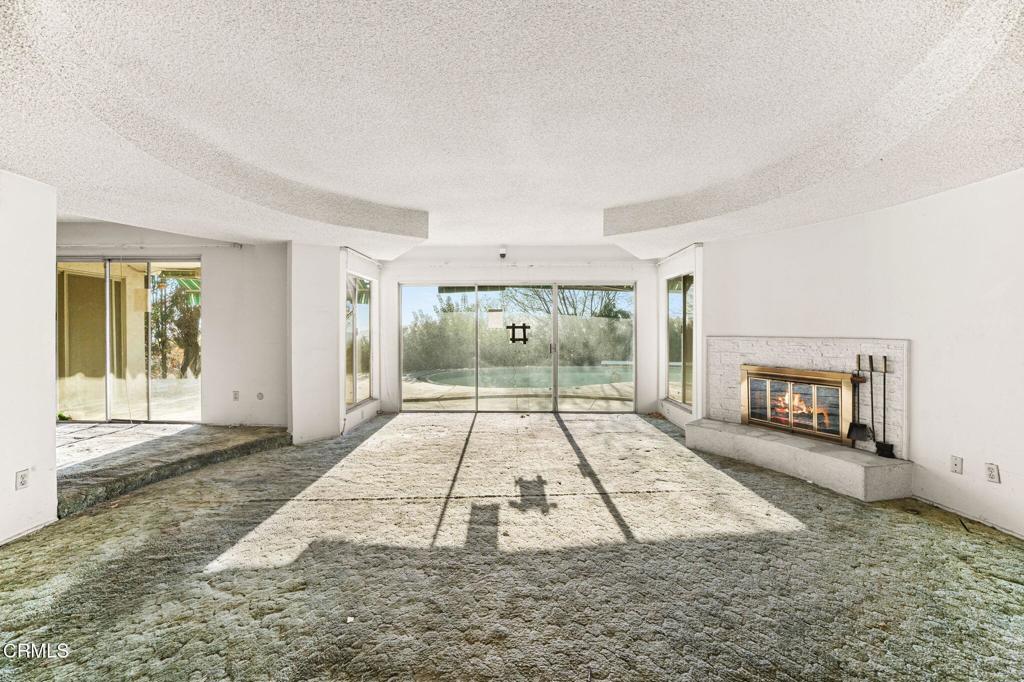 949 Avonoak Terrace