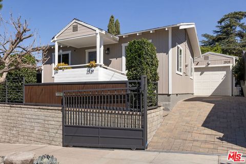 Photo of 2527 Arthur Street, Los Angeles, CA 90065 (MLS # 26659845)