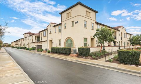 Photo of 2818 E Berry Loop Privado #76, Ontario, CA 91761 (MLS # OC26038789)